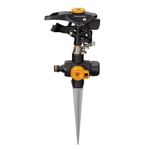Aspersor pulsator cu picior Fiskars 1027029, cu mecanism on/off, picior metalic