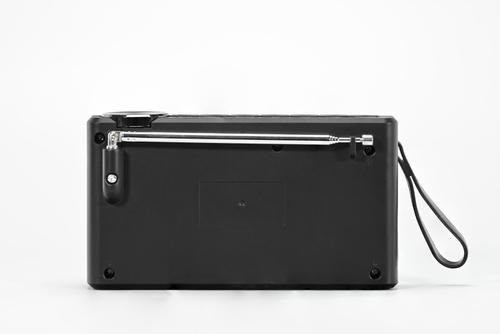 Radio portabil Akai APR-600, AM/FM, Bluetooth (Negru) Radio portabil Akai APR-600, AM/FM, Bluetooth (Negru)